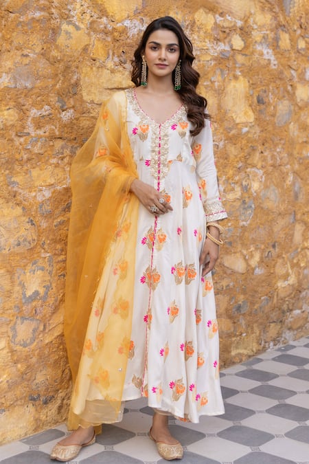 Myaara_White Silk, Viscose, Cotton, Floral Blossom Zari Patterned Anarkali Pant Set _at_Aza_Fashions