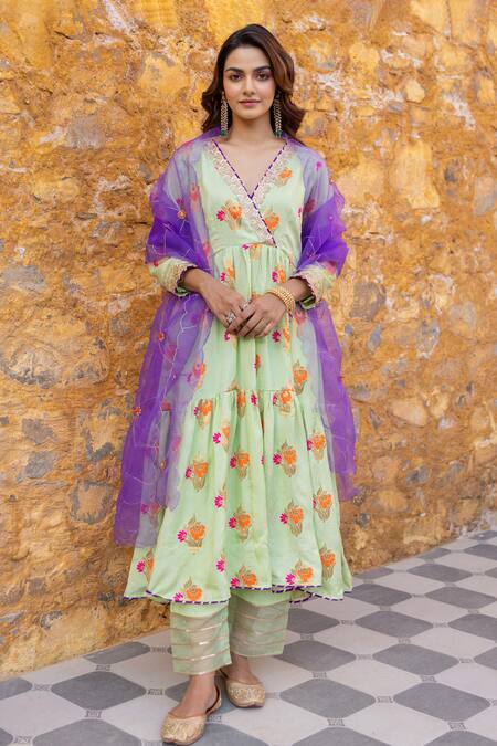 Buy_Myaara_Green Silk, Viscose, Cotton, Organza Zari Blossom Patterned Anarkali Pant Set 