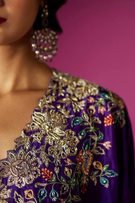 Mrunalini Rao_Purple Silk Embroidery V-neck Reva Kurta And Pant Set _Online_at_Aza_Fashions