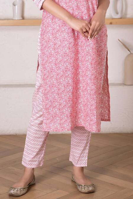 Buy_Pheeta_Pink Cotton Embroidery V-neck Floral Print Straight Kurta And Pant Set_Online_at_Aza_Fashions