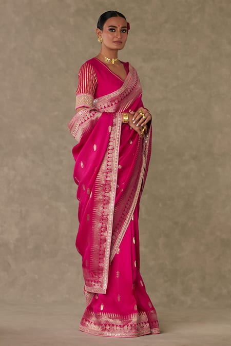Shop_Masaba_Magenta Jacquard, Silk Haath Phool Pattern Saree With Unstitched Blouse Piece _Online_at_Aza_Fashions