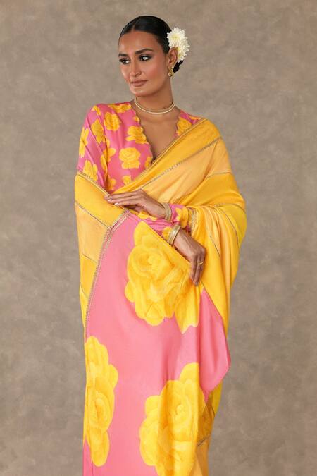 Buy_Masaba_Pink Silk Gota Patti, Sequins Gulaab Print Saree With Unstitched Blouse Piece_Online_at_Aza_Fashions