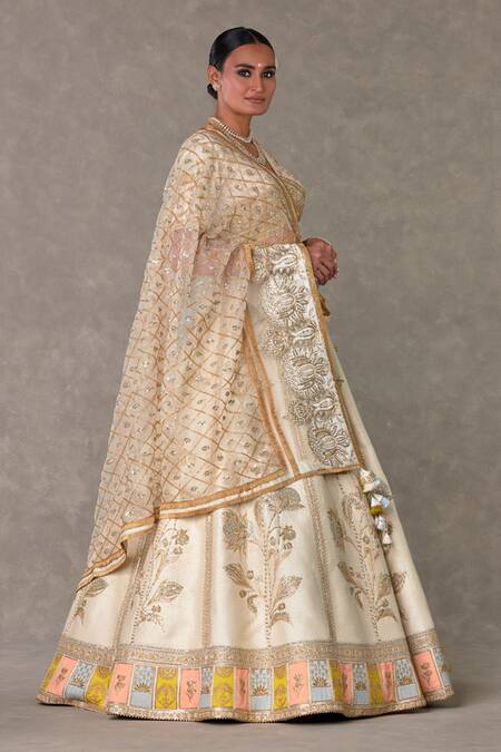 Buy Masaba Ivory Dupatta Organza, Lehenga And Blouse Raw Anar Phool Embroidered Bridal Set Online at Aza Fashions Buy_Masaba_Ivory Dupatta Organza, Lehenga And Blouse Raw Anar Phool Embroidered Bridal Set_Online_at_Aza_Fashions