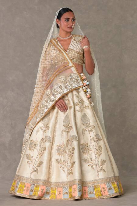 Masaba_Ivory Silk, Organza Sequins, Mirrors, Embroidery Anar Phool Bridal Lehenga Set _Online_at_Aza_Fashions