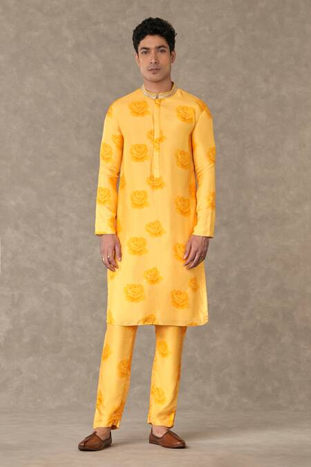 Buy Masaba Yellow Raw Silk Print Gulaab Kurta at Aza Fashions Buy_Masaba_Yellow Raw Silk Print Gulaab Kurta_at_Aza_Fashions