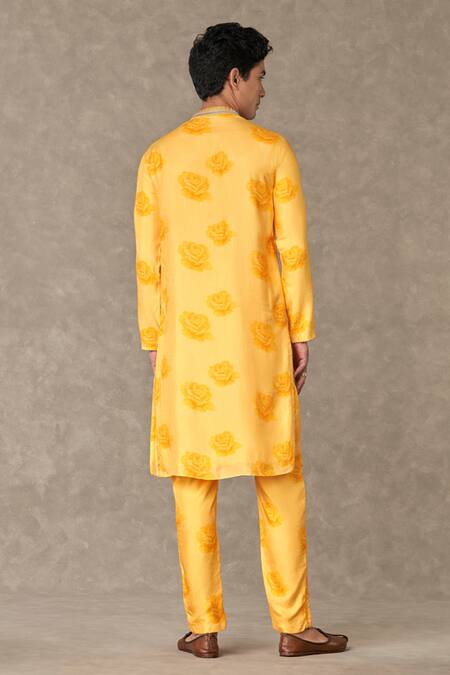 Shop Masaba Yellow Raw Silk Print Gulaab Kurta at Aza Fashions Shop_Masaba_Yellow Raw Silk Print Gulaab Kurta_at_Aza_Fashions