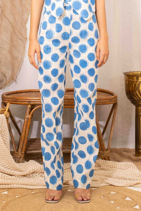 Buy_Kalakaari By Sagarika_Off White Cotton V-neck Polka Print Waist Coat With Pant _Online_at_Aza_Fashions