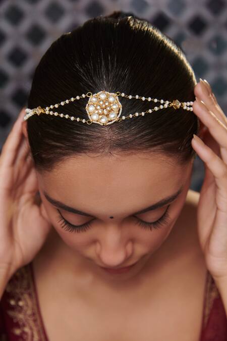 Buy Paisley Pop Gold Plated Pearls Kundan Embellished Mathapatti Online at Aza Fashions Buy_Paisley Pop_Gold Plated Pearls Kundan Embellished Mathapatti _Online_at_Aza_Fashions