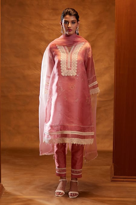 Bunka Pink Organza Lace V-neck Salma Flower Print Kurta Pant Set Online at Aza Fashions Bunka_Pink Organza Lace V-neck Salma Flower Print Kurta Pant Set _Online_at_Aza_Fashions