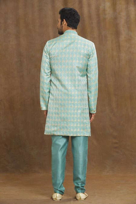 Arihant Rai Sinha Leaf Thread Embroidered Kurta Set