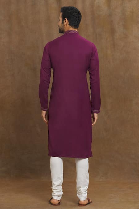 Arihant Rai Sinha Neckline Embroidered Kurta Set 