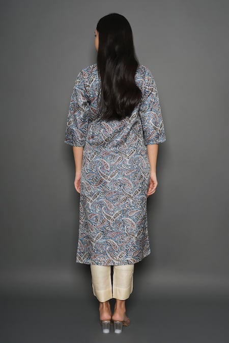 Kameez Paisley Print Kurta With Dupatta 