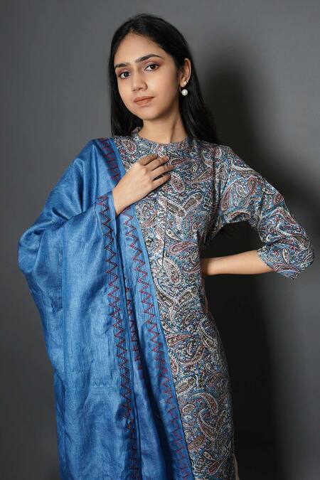 Shop_Kameez_Blue Tussar, Silk Mandarin Collar Paisley Print Kurta With Dupatta _Online_at_Aza_Fashions