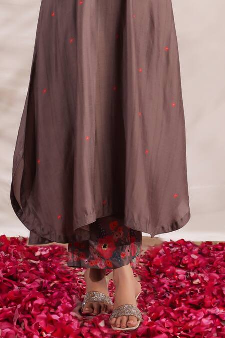Buy Label Niti Bothra Brown Silk Embroidery V-neck Bahaar Bloom Print Kurta And Palazzo Set Online at Aza Fashions Buy_Label Niti Bothra_Brown Silk Embroidery V-neck Bahaar Bloom Print Kurta And Palazzo Set _Online_at_Aza_Fashions