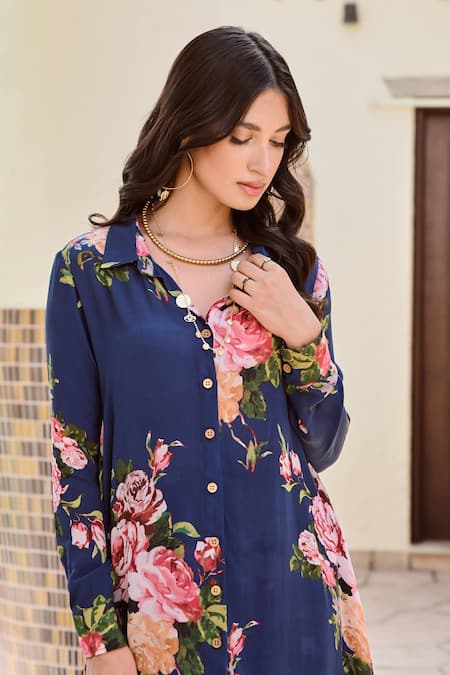 Palak & Mehak_Blue Crepe Embroidery Collared Ria Botanical Print Shirt And Pant Set _at_Aza_Fashions