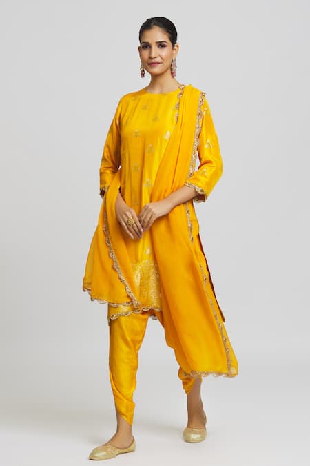 Buy Peenacolada Yellow Silk, Brocade, Organza Lace Round Neck Scallop Kurta Dhoti Pant Set Online at Aza Fashions Buy_Peenacolada_Yellow Silk, Brocade, Organza Lace Round Neck Scallop Kurta Dhoti Pant Set _Online_at_Aza_Fashions