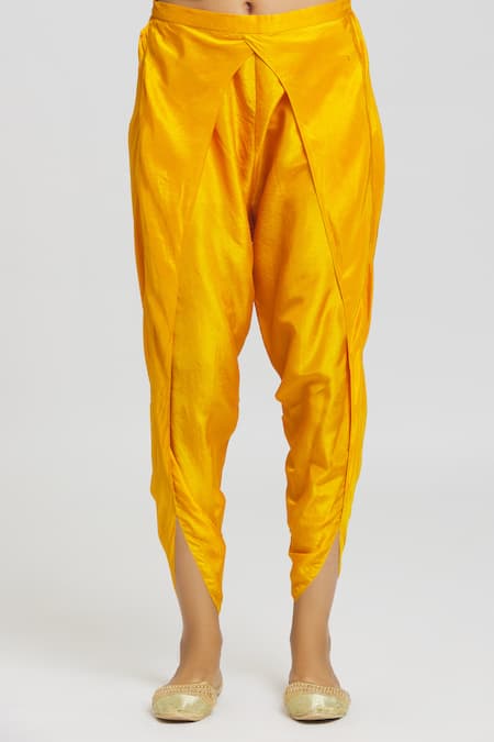 Peenacolada Yellow Silk, Brocade, Organza Lace Round Neck Scallop Kurta Dhoti Pant Set at Aza Fashions Peenacolada_Yellow Silk, Brocade, Organza Lace Round Neck Scallop Kurta Dhoti Pant Set _at_Aza_Fashions