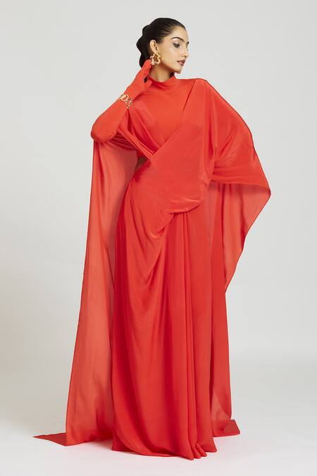 Buy Huemn Red Silk Solid Overlapping Pallu Pant Saree Online at Aza Fashions Buy_Huemn_Red Silk Solid Overlapping Pallu Pant Saree _Online_at_Aza_Fashions