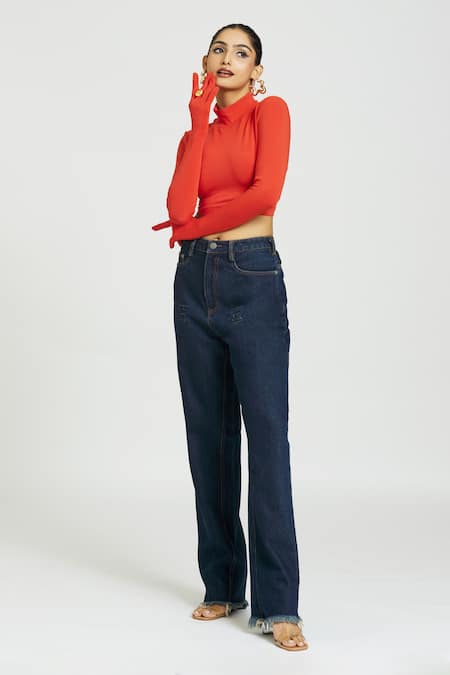 Shop Huemn Red Cotton Turtle Neck Solid Gloved Sleeves Crop Top Online at Aza Fashions Shop_Huemn_Red Cotton Turtle Neck Solid Gloved Sleeves Crop Top _Online_at_Aza_Fashions