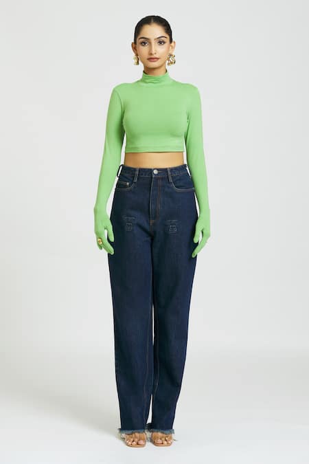 Huemn Green Cotton Turtle Neck Solid Crop Top Online at Aza Fashions Huemn_Green Cotton Turtle Neck Solid Crop Top _Online_at_Aza_Fashions