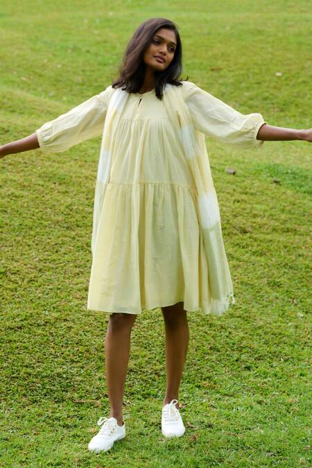 Buy Mantra Yellow Handloom Cotton Tassels Keyhole Neck Tiered Dress With Stole Online at Aza Fashions Buy_Mantra_Yellow Handloom Cotton Tassels Keyhole Neck Tiered Dress With Stole _Online_at_Aza_Fashions