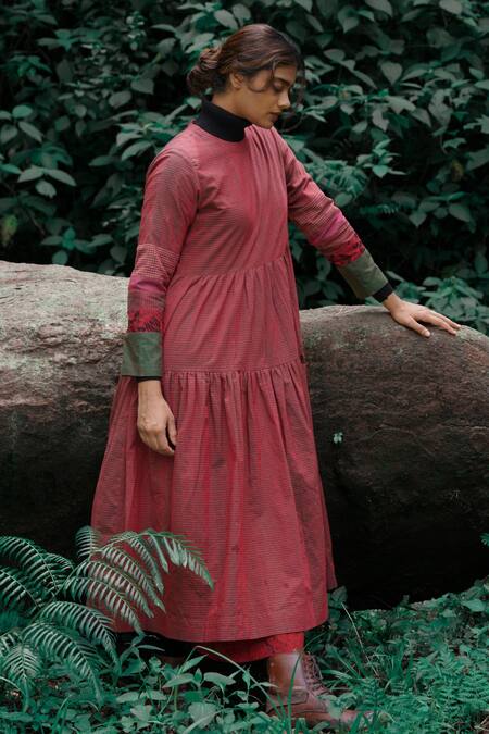 Mantra Pink Handloom Cotton, Maheshwari Chestnut Bough Handwoven Tiered Dress Online at Aza Fashions Mantra_Pink Handloom Cotton, Maheshwari Chestnut Bough Handwoven Tiered Dress _Online_at_Aza_Fashions