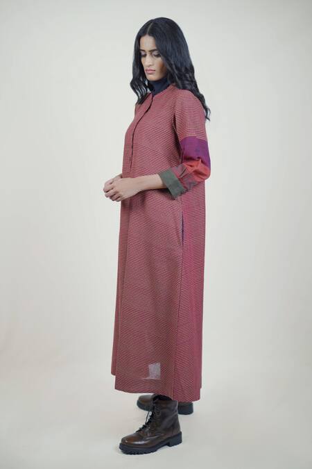 Mantra Purple Handloom Cotton, Maheshwari Embroidery Mulled Handwoven A-line Dress Online at Aza Fashions Mantra_Purple Handloom Cotton, Maheshwari Embroidery Mulled Handwoven A-line Dress _Online_at_Aza_Fashions