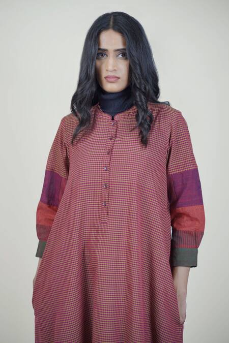 Buy Mantra Purple Handloom Cotton, Maheshwari Embroidery Mulled Handwoven A-line Dress Online at Aza Fashions Buy_Mantra_Purple Handloom Cotton, Maheshwari Embroidery Mulled Handwoven A-line Dress _Online_at_Aza_Fashions