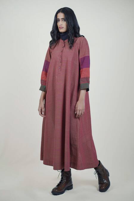 Shop Mantra Purple Handloom Cotton, Maheshwari Embroidery Mulled Handwoven A-line Dress Online at Aza Fashions Shop_Mantra_Purple Handloom Cotton, Maheshwari Embroidery Mulled Handwoven A-line Dress _Online_at_Aza_Fashions