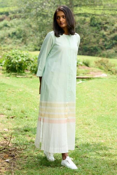 Buy Mantra Blue Handloom Cotton Round Neck Handwoven Color Blocked Kurta Online at Aza Fashions Buy_Mantra_Blue Handloom Cotton Round Neck Handwoven Color Blocked Kurta _Online_at_Aza_Fashions