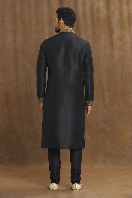 Shop Arihant Rai Sinha Black Silk Embroidery Swirl Threadwork Kurta at Aza Fashions Shop_Arihant Rai Sinha_Black Silk Embroidery Swirl Threadwork Kurta _at_Aza_Fashions
