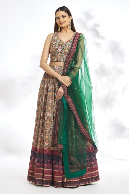 Samyukta Singhania Green Lehenga Georgette Digital Printed Bandhani Leaf Neck Blouse Set 