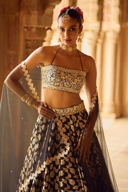 Buy_Lashkaraa_Black Brocade Sequins, Zari Square Neck Floral Lehenga Set _Online_at_Aza_Fashions