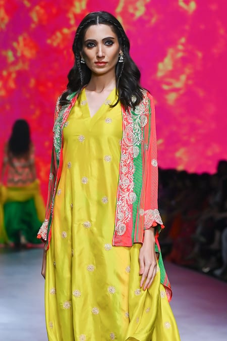 Buy_Swati Vijaivargie_Yellow Cape And Dhoti Bemberg Modal Satin Gulal Nargis Pant Set  _Online_at_Aza_Fashions