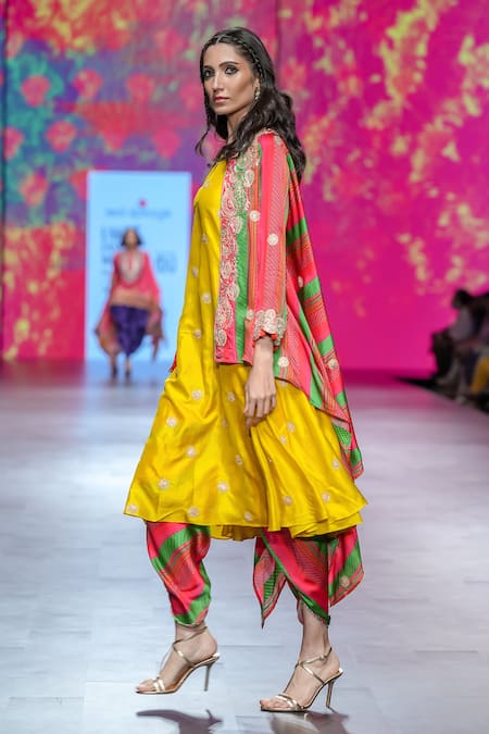 Swati Vijaivargie_Yellow Cape And Dhoti Bemberg Modal Satin Gulal Nargis Pant Set  _at_Aza_Fashions