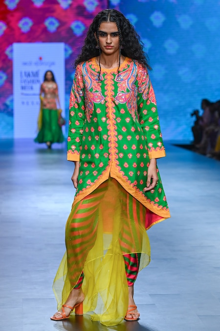 Swati Vijaivargie Emerald Green Jacket Silk Printed And Karishma Dhoti Pant Set 