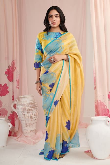 Negra Elegante Floral Print Saree With Unstitched Blouse Piece 