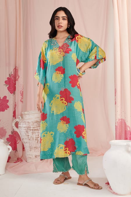 Negra Elegante Blossom Print Kaftan With Pant 