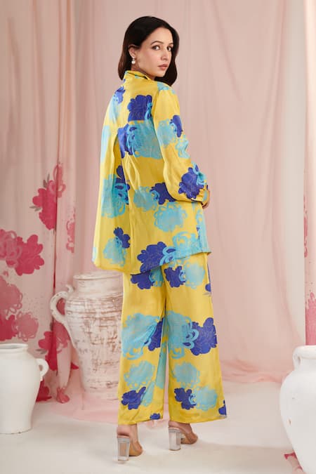 Shop Negra Elegante Yellow Crepe Embroidery Shawl Neck Chrysanthemum Print Shirt With Pant at Aza Fashions Shop_Negra Elegante_Yellow Crepe Embroidery Shawl Neck Chrysanthemum Print Shirt With Pant _at_Aza_Fashions