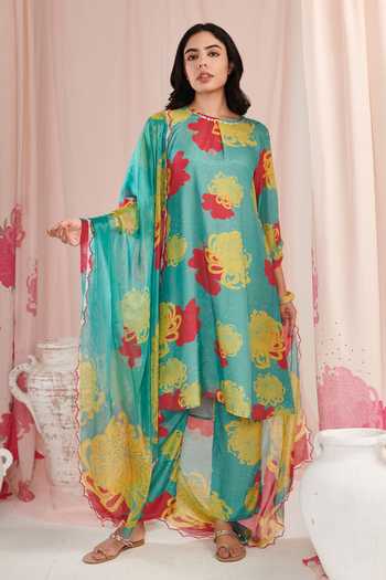 Negra Elegante Blue Silk, Cotton Embroidery, Sequins Round Neck Botanic Print Kurta Pant Set Online at Aza Fashions Negra Elegante_Blue Silk, Cotton Embroidery, Sequins Round Neck Botanic Print Kurta Pant Set _Online_at_Aza_Fashions