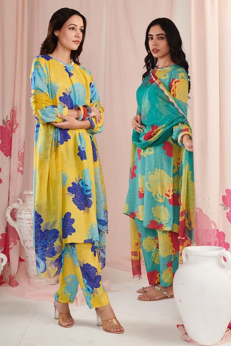 Negra Elegante_Yellow Silk, Cotton Sequins Round Neck Botanic Floral Print Kurta Pant Set _at_Aza_Fashions