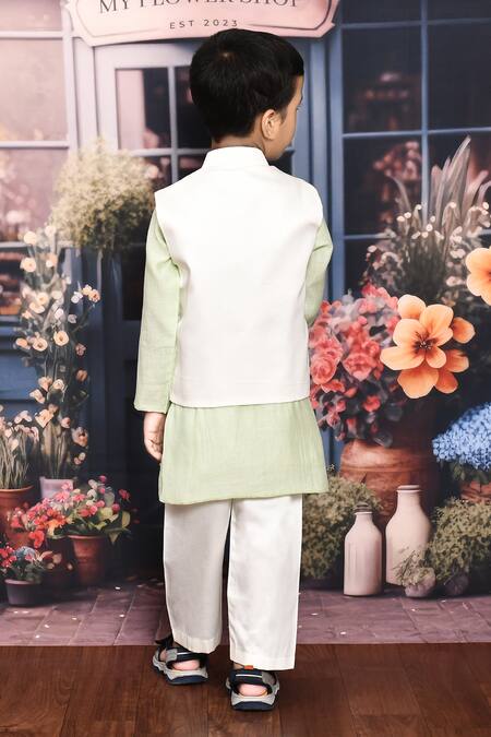 Shop_Petite Pomme_Green Chanderi, Cotton Satin Embroidery Lotus Pond Kurta Set _at_Aza_Fashions