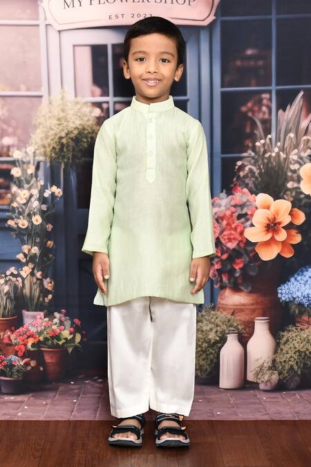 Petite Pomme_Green Chanderi, Cotton Satin Embroidery Lotus Pond Kurta Set _Online_at_Aza_Fashions