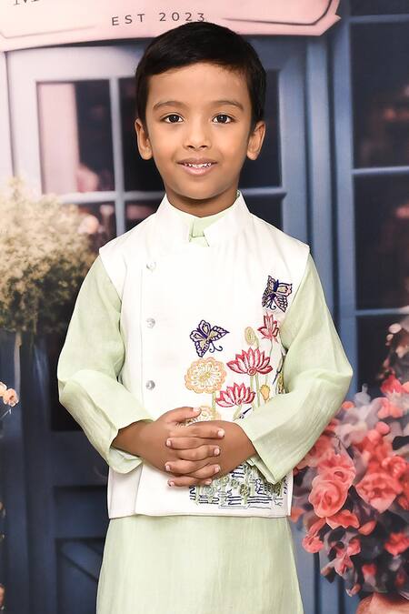 Buy Petite Pomme Green Chanderi, Cotton Satin Embroidery Lotus Pond Kurta Set Online at Aza Fashions Buy_Petite Pomme_Green Chanderi, Cotton Satin Embroidery Lotus Pond Kurta Set _Online_at_Aza_Fashions