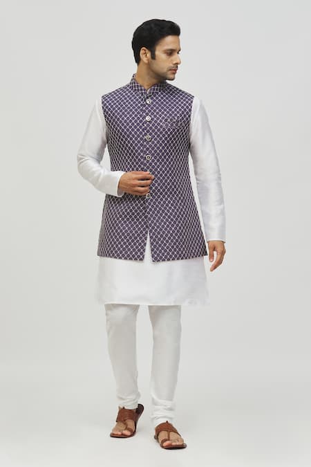 Arihant Rai Sinha Jaal Embroidered Bundi 