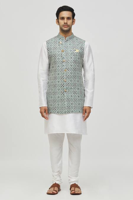 Buy Arihant Rai Sinha Green Cotton Sequins, Embroidery Geometric Pattern Bundi Online at Aza Fashions Buy_Arihant Rai Sinha_Green Cotton Sequins, Embroidery Geometric Pattern Bundi _Online_at_Aza_Fashions