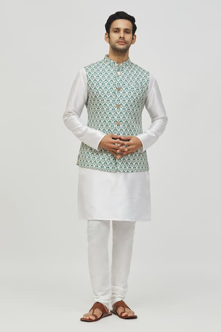 Arihant Rai Sinha Embroidered Bundi With Straight Kurta Set 