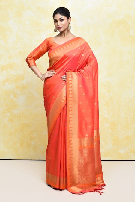 Samyukta Singhania Handloom Woven Saree With Blouse 