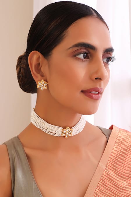 Swabhimann Kundan & Pearl Embellished Choker Necklace Set 