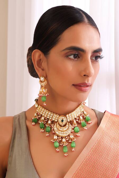 Shop Swabhimann Green Stones Work Choker Necklace Set Online at Aza Fashions Shop_Swabhimann_Green Stones Work Choker Necklace Set _Online_at_Aza_Fashions